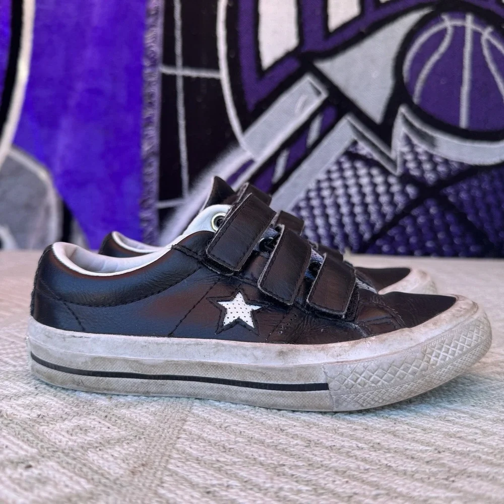 Size 13c‎ - Kids Converse Black/White Sneakers